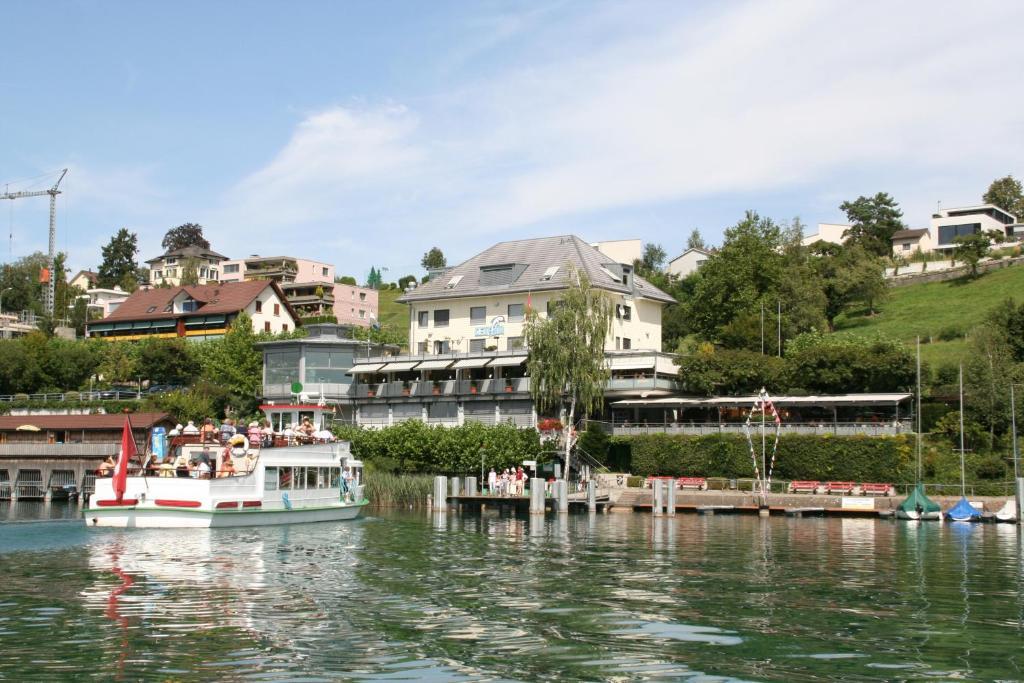 Seehotel Delphin Meisterschwanden Ngoại thất bức ảnh