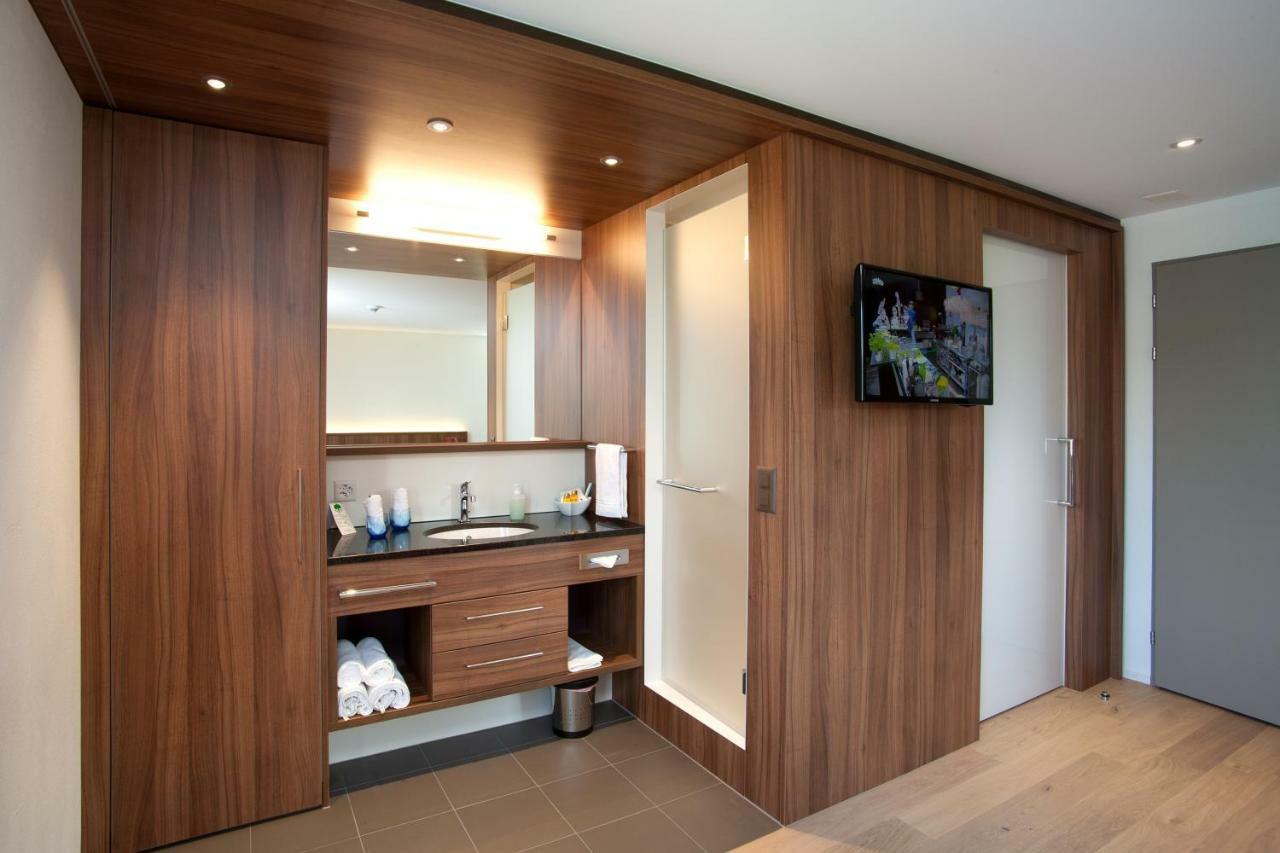 Seehotel Delphin Meisterschwanden Ngoại thất bức ảnh