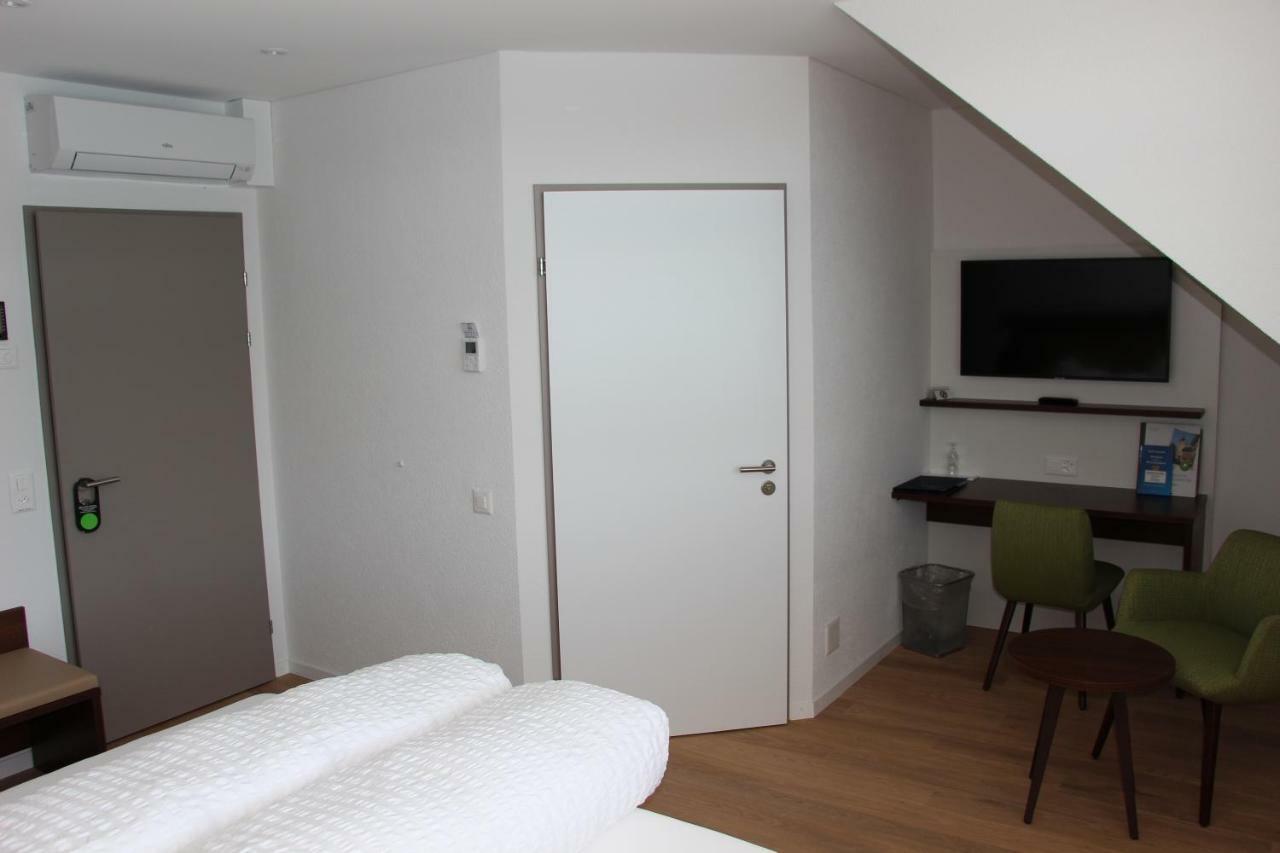 Seehotel Delphin Meisterschwanden Ngoại thất bức ảnh